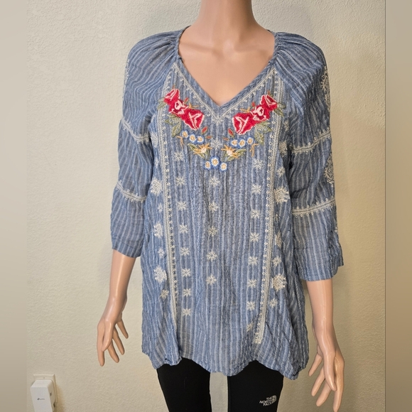 Johnny Was Tops - JOHNNY WAS Embroidered Floral Roses Striped Lightweight Blouse Top Size Small